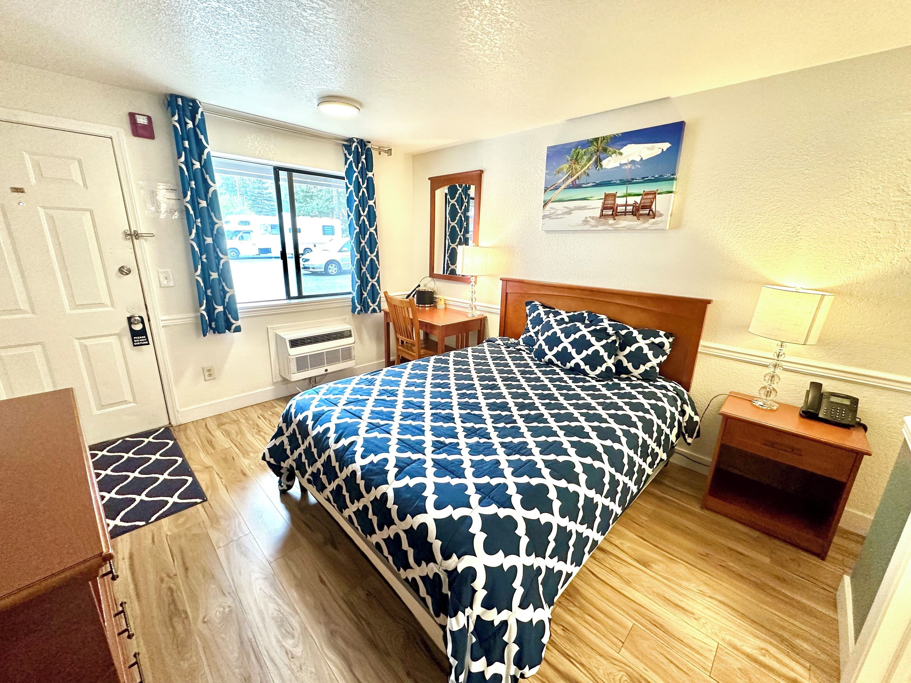 Rom, 1 queensize-seng, tilgjengelighetstilpasset, ikke-røyk | Wi-fi (inkludert) og sengetøy