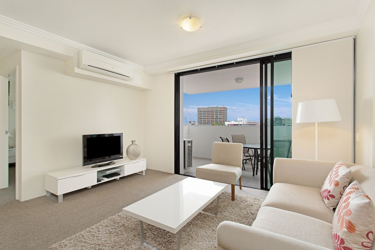Apartment, 1 Queen Bed | 1 bedroom, individually furnished, soundproofing, iron/ironing board