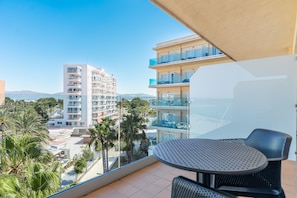 Superior Double Room, Balcony, Partial Sea View | Outdoor dining | 2 restaurants; breakfast, lunch and dinner served  - Hotel THB El Cid - Adults Only (Palma de Mallorca)