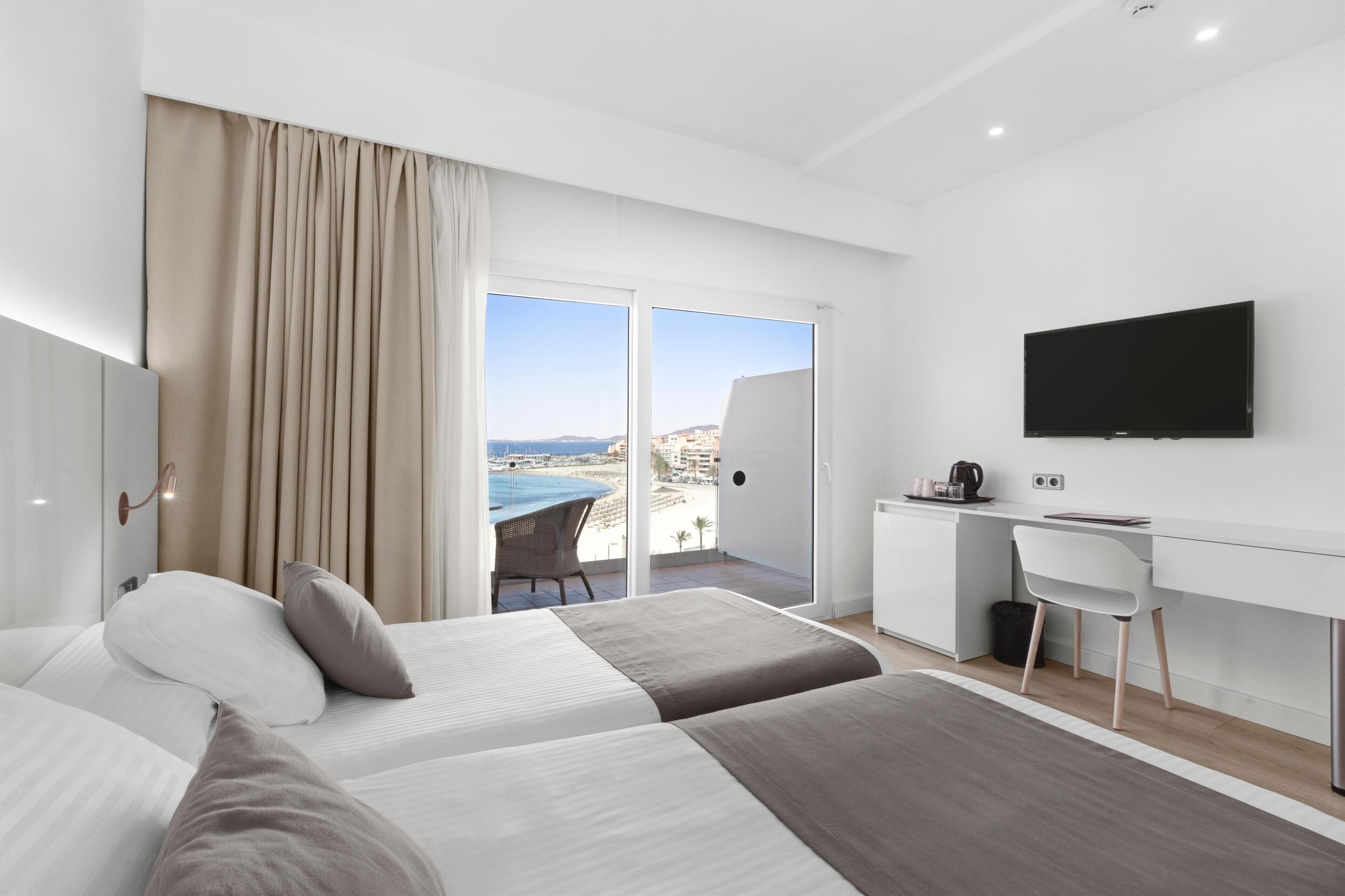 superior double room, balcony, partial sea view | desk, free wifi, bed sheets, wheelchair access