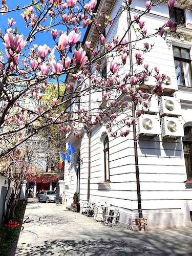 Atrium Hotel Ateneu City Center