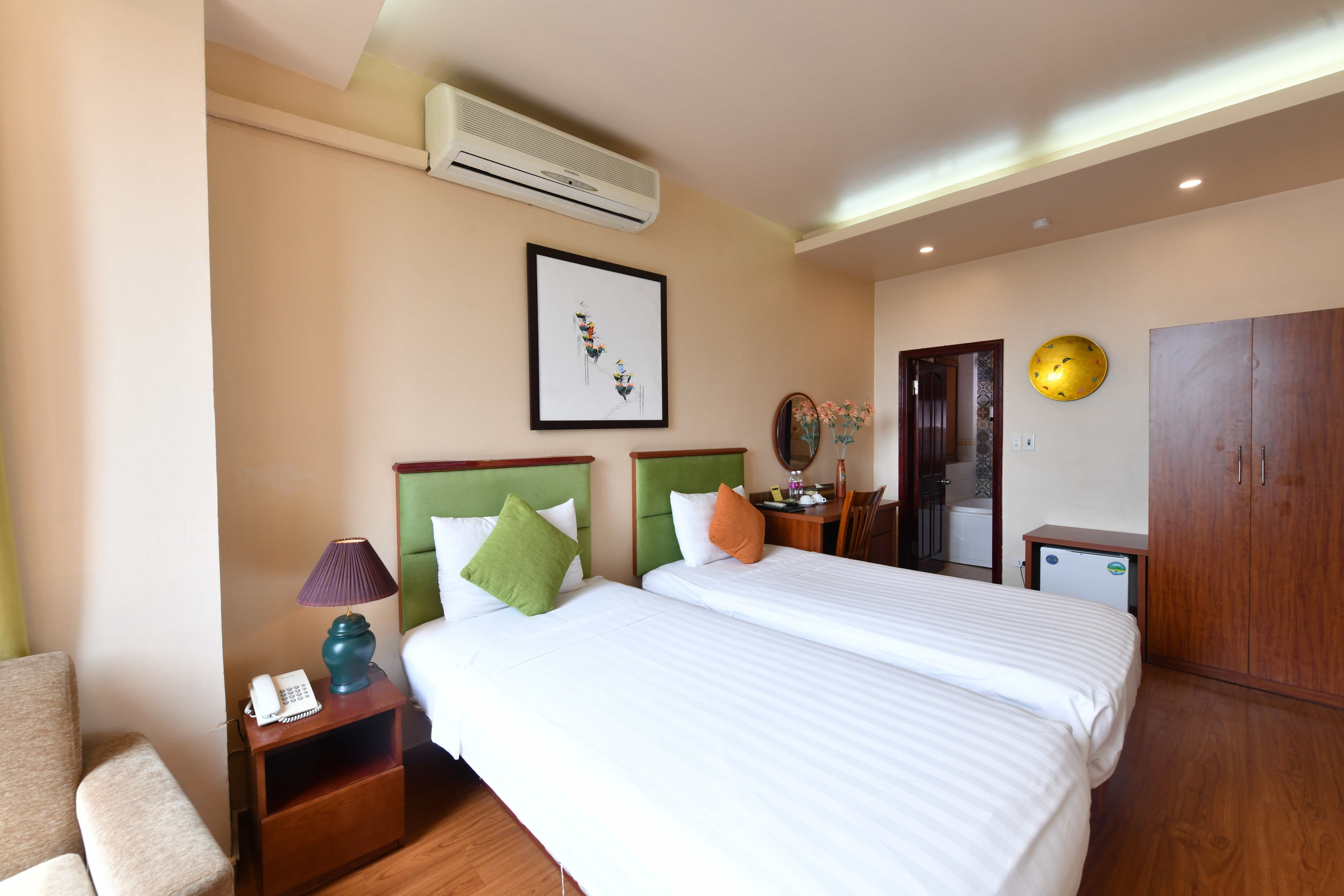 superior room | down duvets, minibar, in-room safe, desk