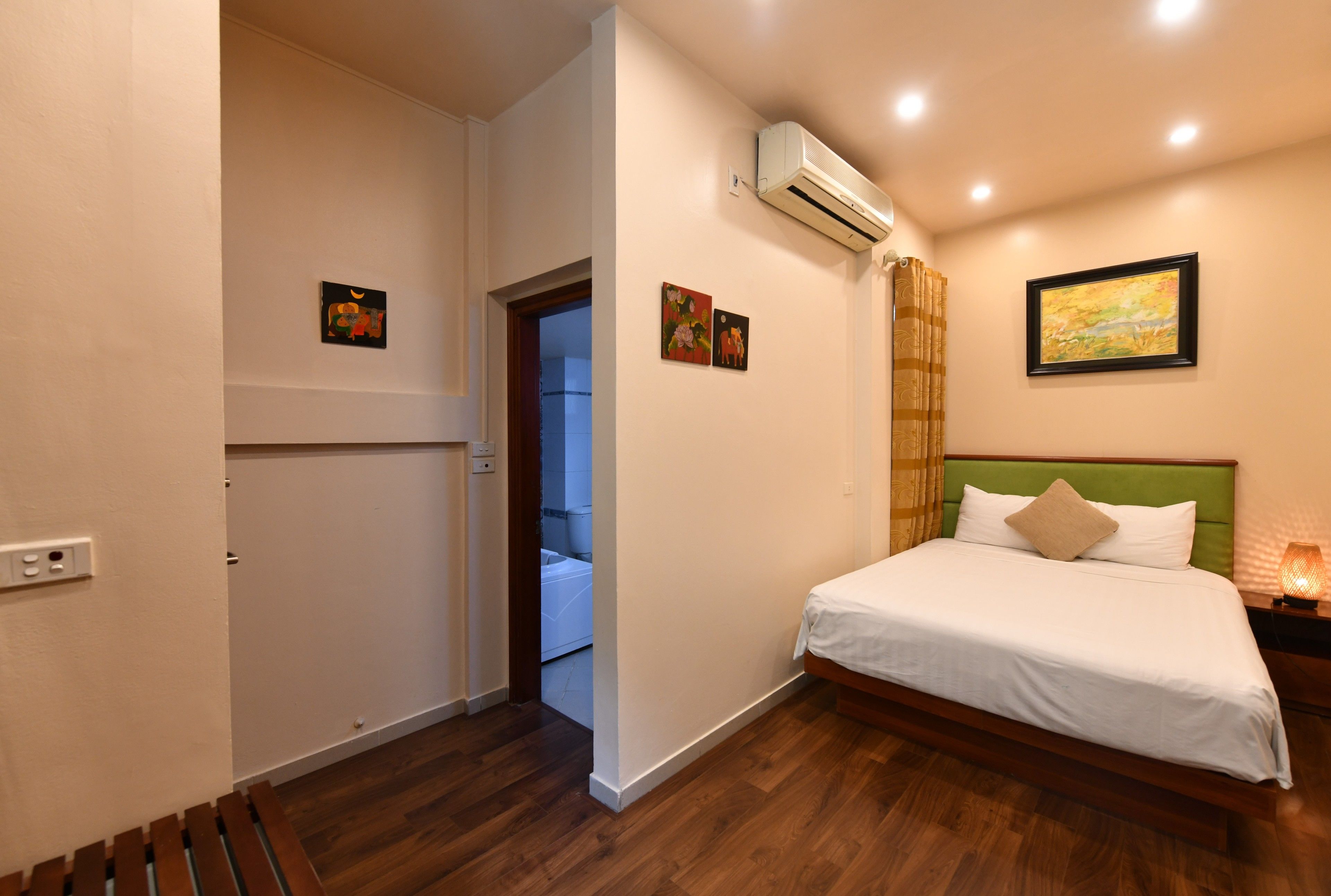 superior room | down duvets, minibar, in-room safe, desk