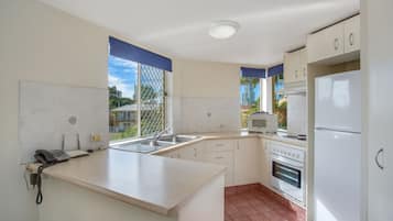 Apartment, 1 Schlafzimmer | Eigene Küche | Kühlschrank, Mikrowelle, Herdplatte, Geschirrspüler