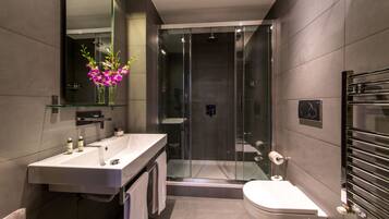 Chambre Double Deluxe | Salle de bain