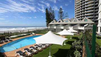 Outdoor pool, sun loungers