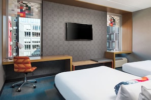 Room, 2 Queen Beds | Premium bedding, in-room safe, desk, laptop workspace - Aloft by Marriott Minneapolis (Minneapolis)