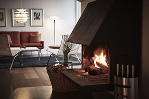 Suite Executive, balcone, vista mare | Biancheria da letto di alta qualità, una cassaforte in camera