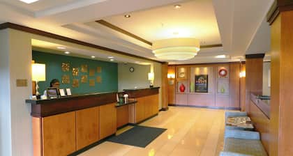 Fairfield Inn & Suites by Marriott Des Moines Airport