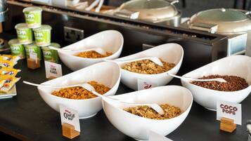 Free daily buffet breakfast