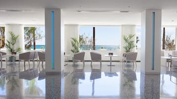 32-inch flat-screen TV with cable channels, TV