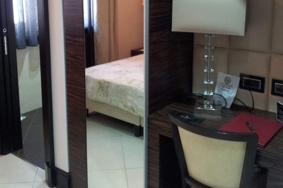 Double or Twin Room | Premium bedding, minibar, in-room safe, desk
