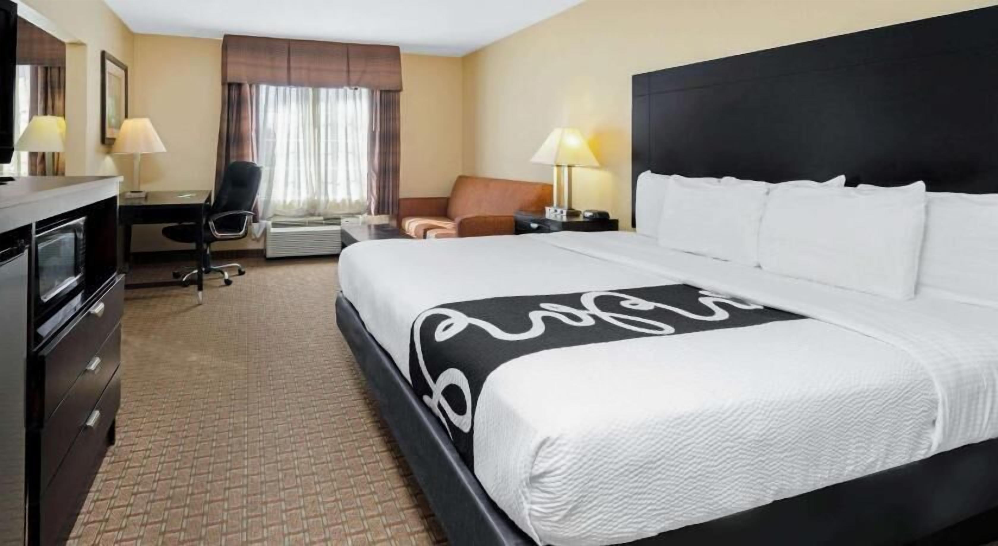 Ropa de cama de alta calidad y escritorio 