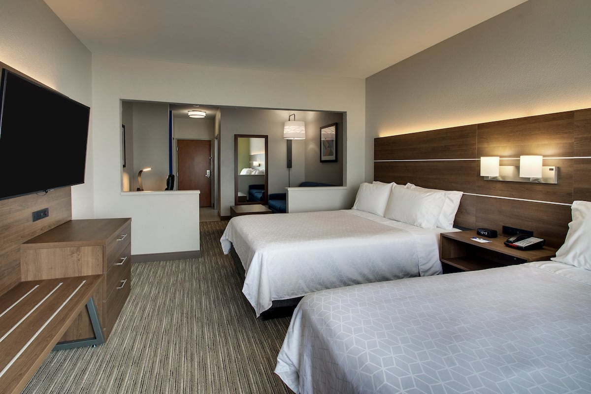Suite, 2 Queen Beds | In-room safe, desk, blackout curtains, iron/ironing board