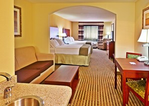 In-room safe, desk, iron/ironing board, cribs/infant beds - Holiday Inn Express & Suites Ponca City by IHG (Ponca City)