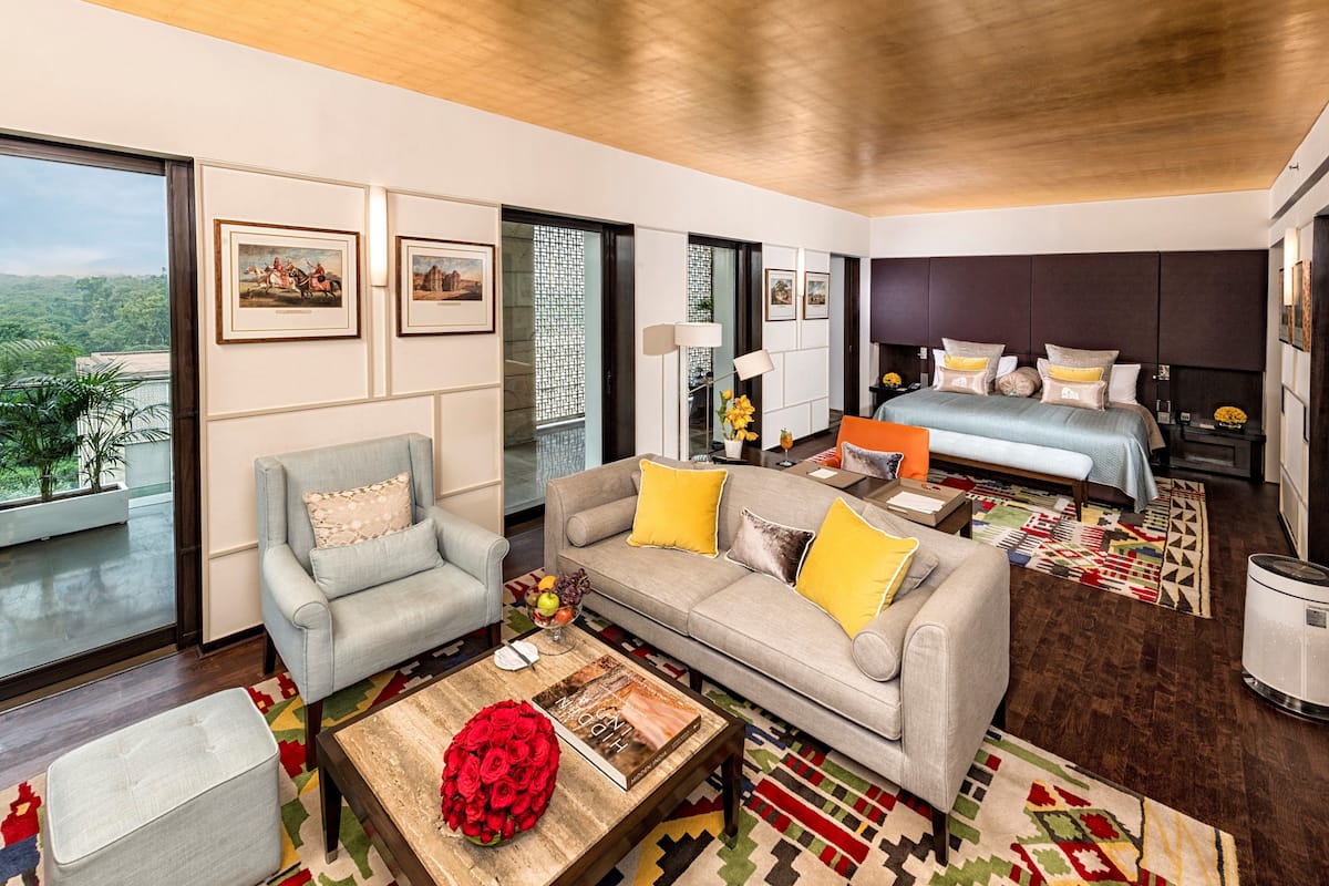 Premier Room, 1 Bedroom, Private Pool | Egyptian cotton sheets, premium bedding, Tempur-Pedic beds, minibar