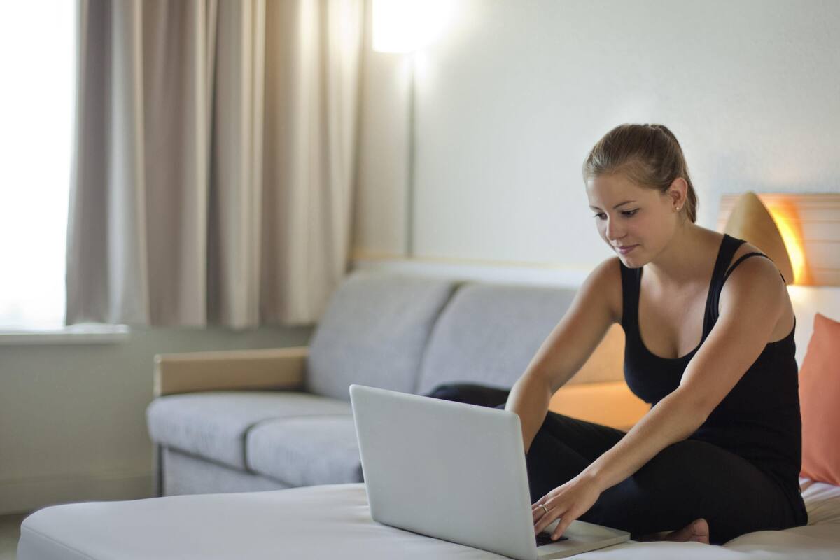 executive room, 1 queen bed with sofa bed | minibar, in-room safe, desk, soundproofing