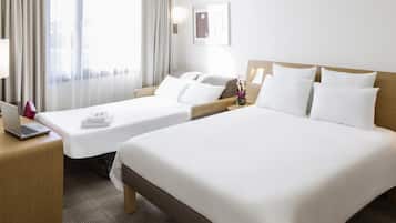 Superior Room, 1 Queen Bed with Sofa bed | Minibar, in-room safe, desk, soundproofing