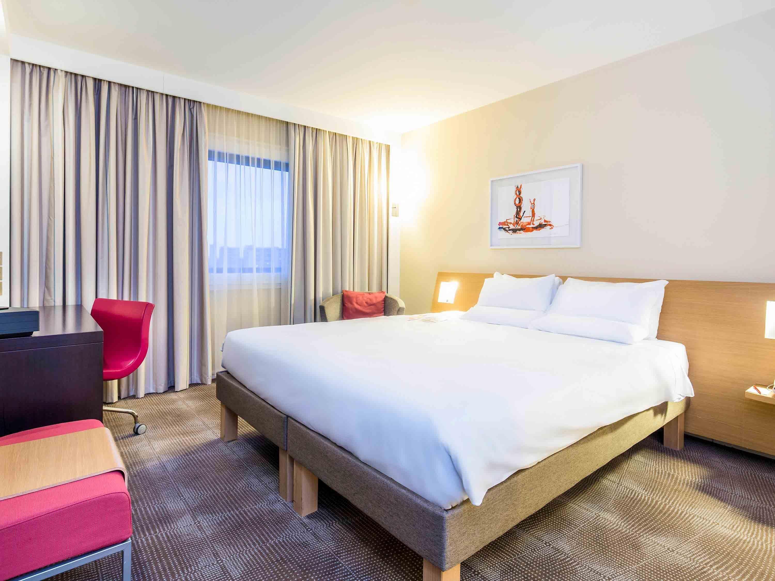 Minibar, in-room safe, desk, soundproofing