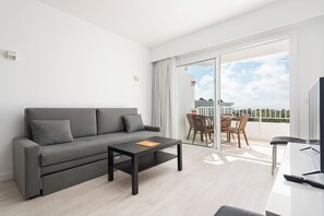 Superior Apartment, 2 Bedrooms | In-room safe, blackout curtains, soundproofing, iron/ironing board - Apartamentos Siesta I (Alcúdia)