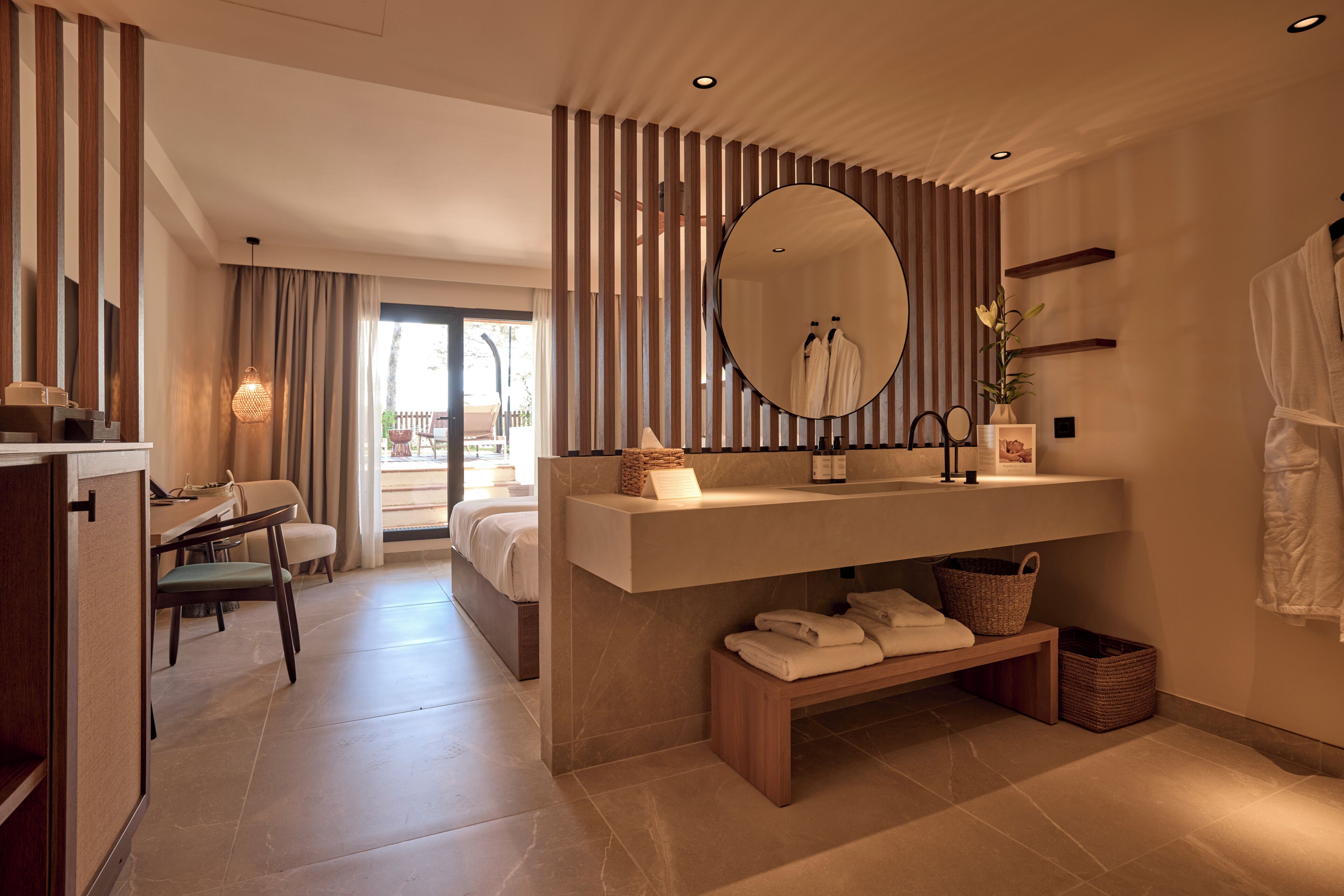 Suite junior (Joy) | Minibar, wifi gratis y ropa de cama 