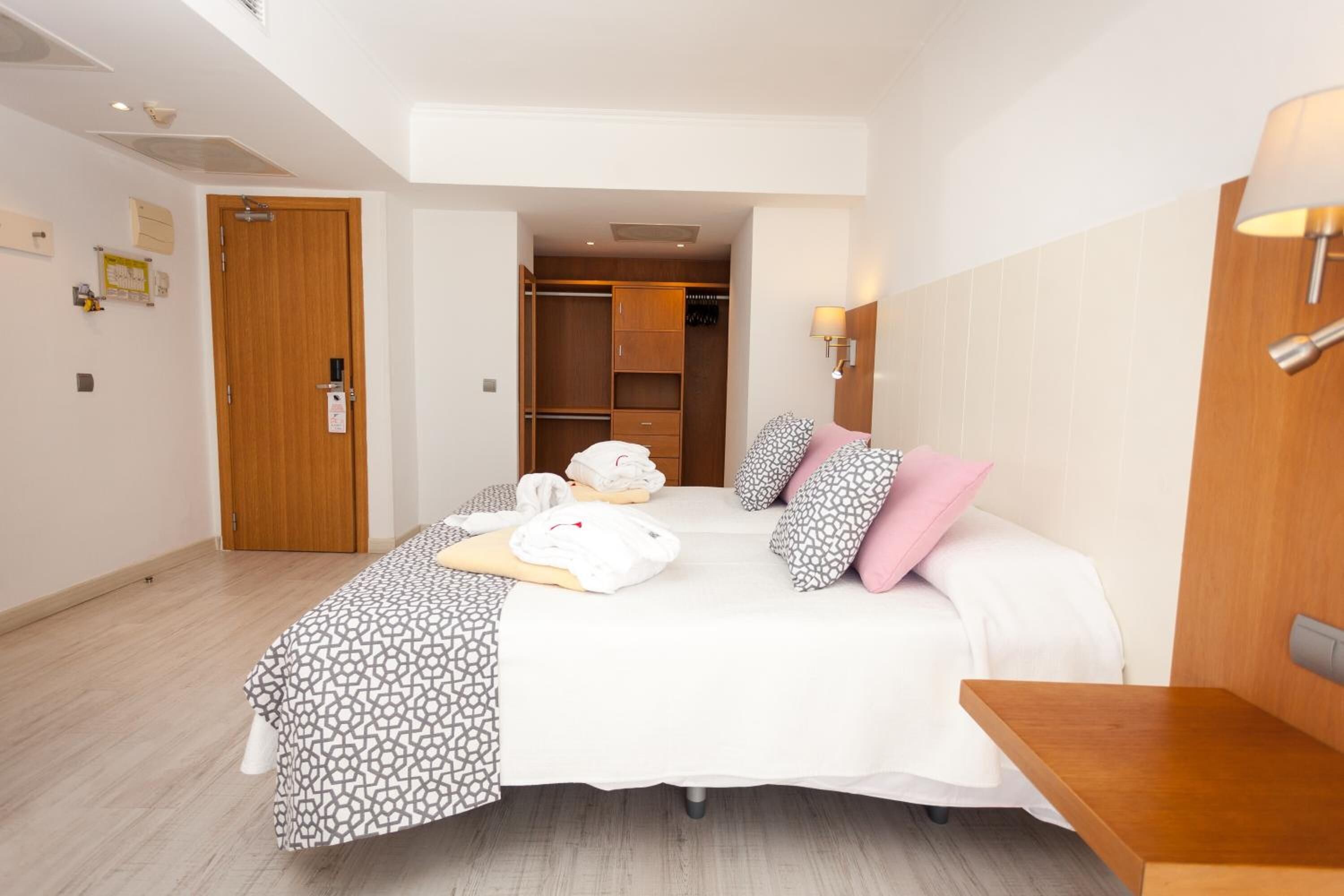 1 bedroom, desk, laptop workspace, blackout curtains