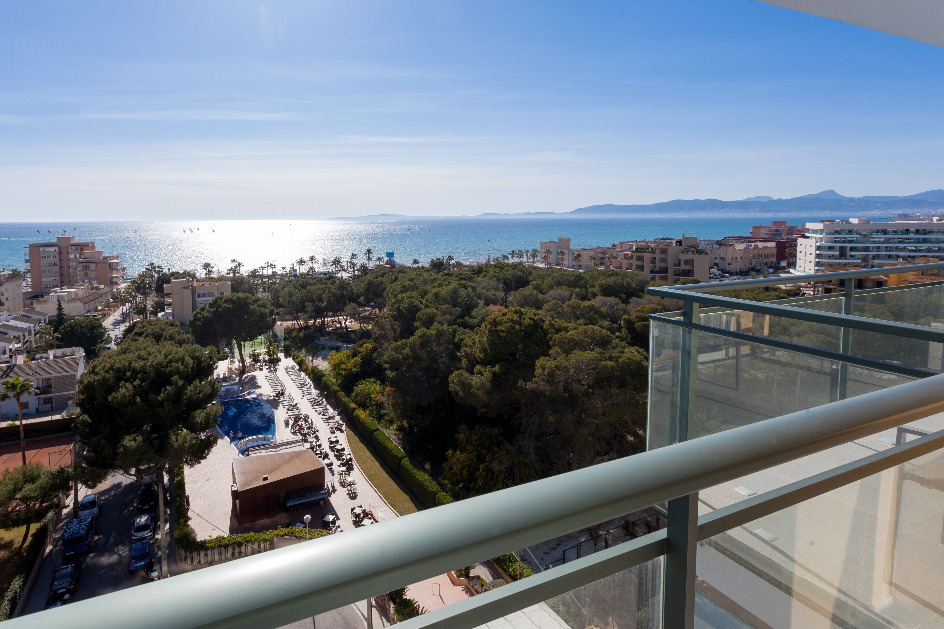 Standaard tweepersoonskamer, balkon, uitzicht op zee | Uitzicht vanaf balkon