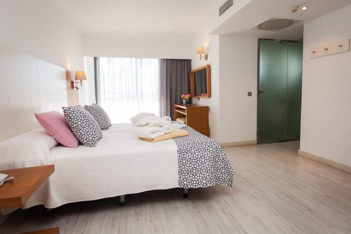 1 bedroom, desk, laptop workspace, blackout curtains