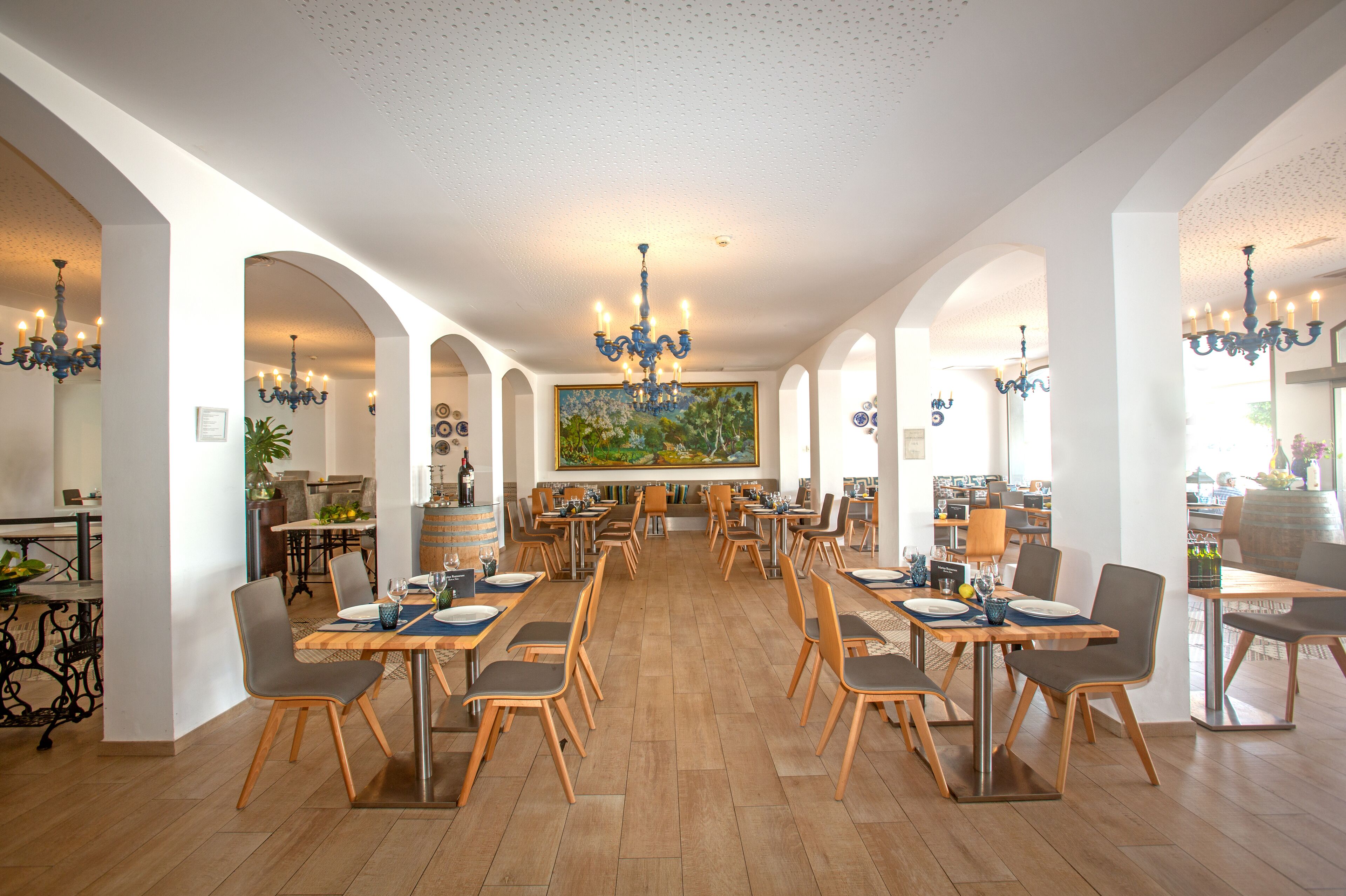 Ze serveren er ontbijt, lunch en diner 