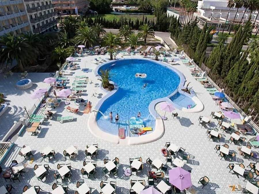 Outdoor pool, pool umbrellas, pool loungers