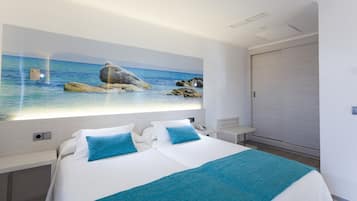 Down duvets, minibar, desk, blackout curtains