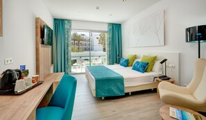 Desk, WiFi, bed sheets - Hotel Moré (Alcúdia)