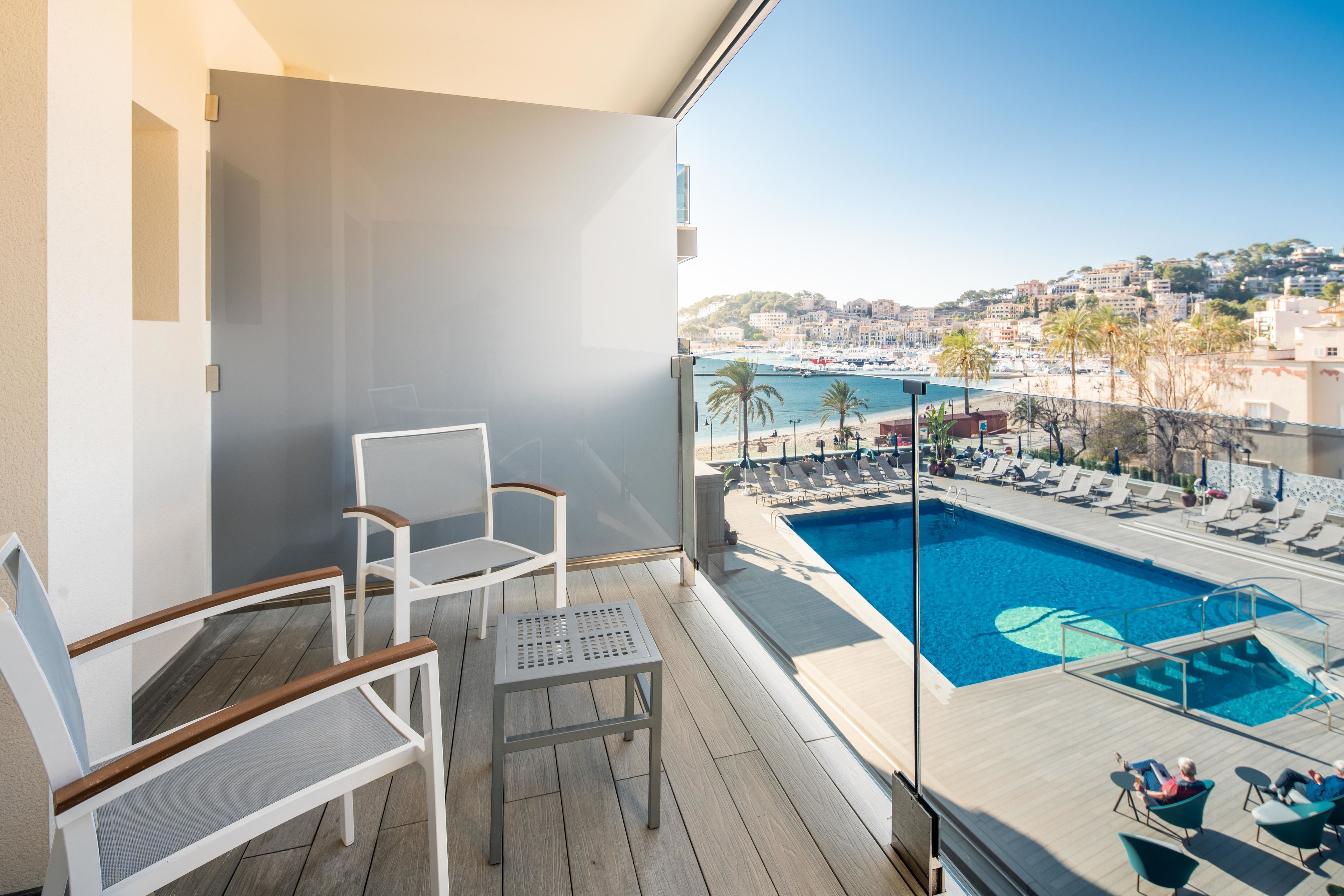 Petit déjeuner buffet servi tous les jours en supplément