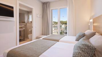 Twin Room, Partial Sea View