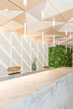 Reception - Hotel JS PortoColom Suites (Felanitx)