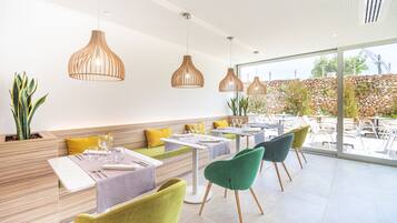 Dagelijks ontbijtbuffet (toeslag)