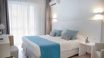 In-room safe, desk, laptop workspace, iron/ironing board