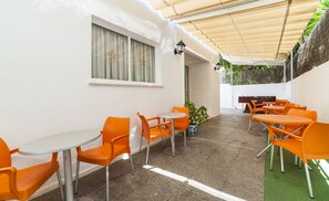 Terrace/patio - Hotel Mix Perú Playa (Palma de Mallorca)