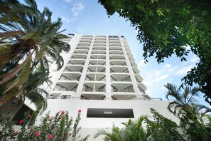 Front of property - Sandy Point Beach Resort (Labrador)