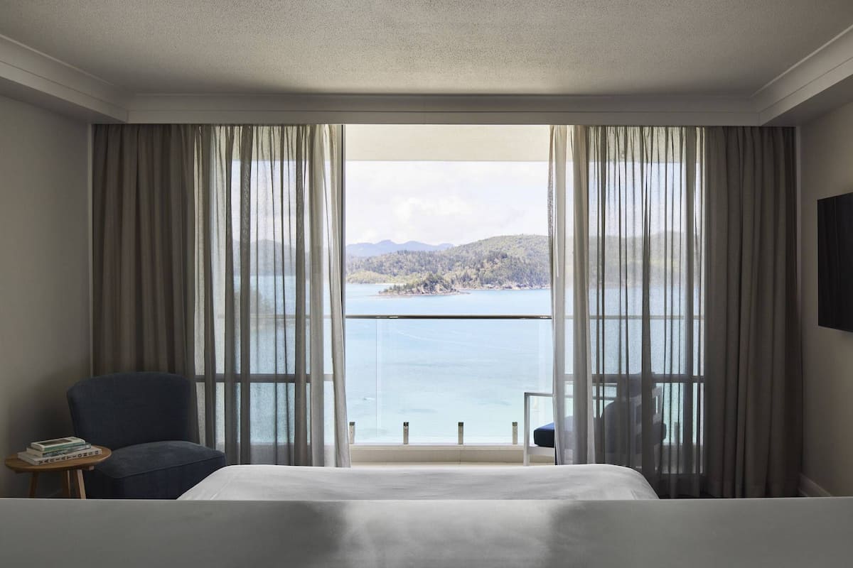 Superior Suite | 1 bedroom, minibar, in-room safe, desk