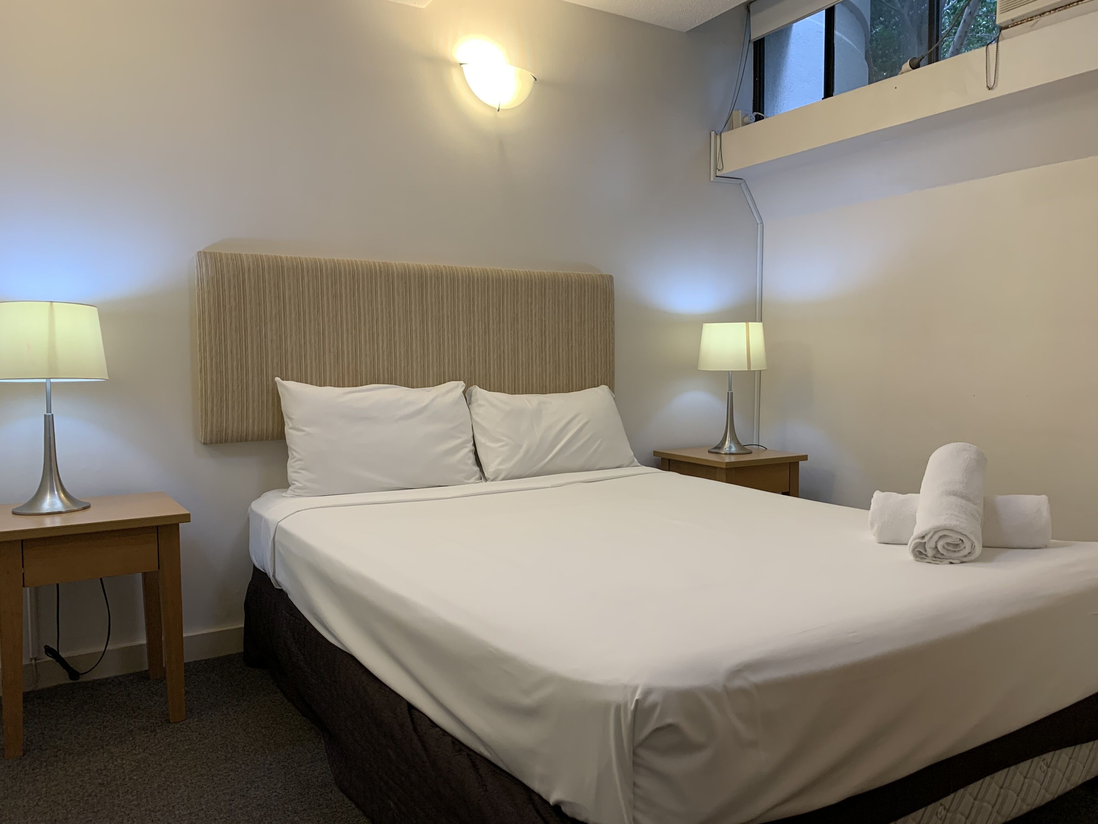 Tiki Hotel Surfers Paradise — image 11