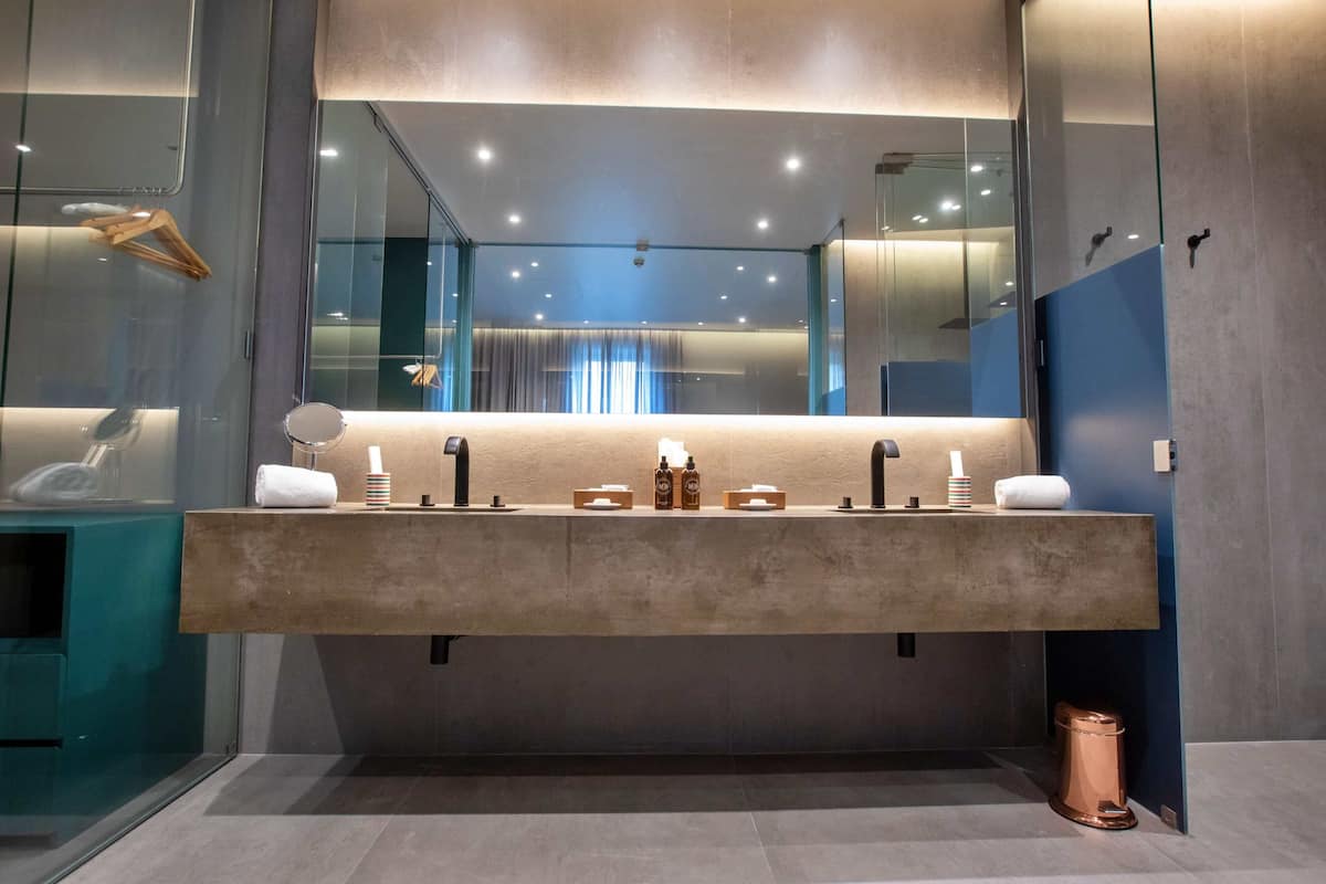 1 bedroom, minibar, in-room safe, desk