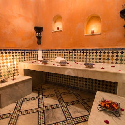 Steam room, Turkish bath/hammam, body scrubs, massages