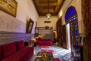 Deluxe Suite, Jetted Tub | Premium bedding, minibar, in-room safe, blackout curtains - Dar Al Andalous - Riad (Fes)