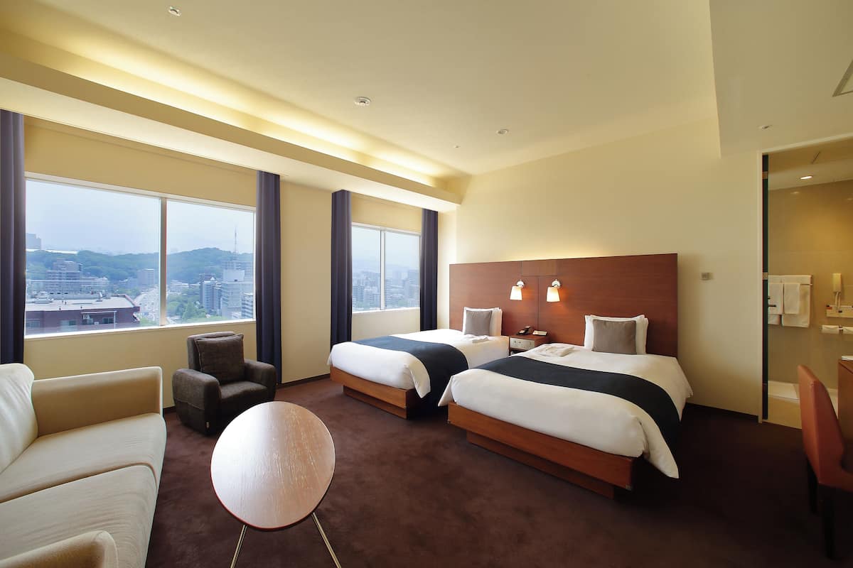 Executive-Zweibettzimmer, Nichtraucher (Superior,High Floor, 35sqm) | Hochwertige Bettwaren, Daunenbettdecken, Schreibtisch