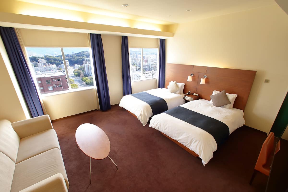 Executive Superior Twin Room, Non Smoking,High Floor(35sqm) | Premium bedding, down comforters, desk, blackout drapes