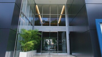 Entrada de la propiedad