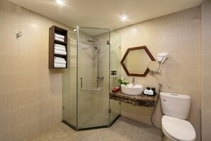 Family Suite, City View | Bathroom shower - Victory Legend Hotel & Spa (Hanoi)