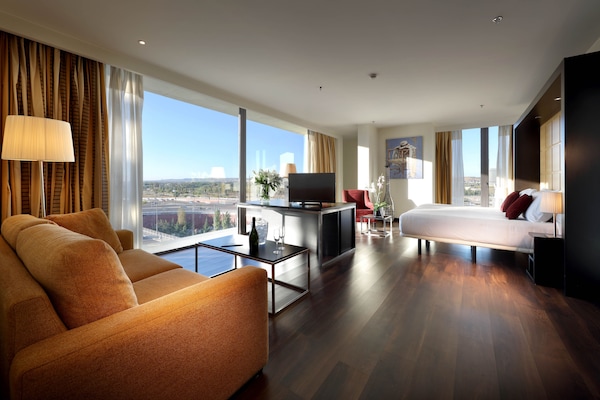 Ropa de cama de alta calidad, edredón y minibar