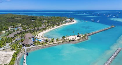 Plantation Island Resort